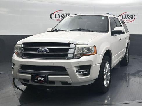 Used 2017 Ford Expedition Limited w/ Equipment Group 301A image 4