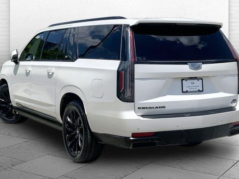 Used 2024 Cadillac Escalade ESV Sport Platinum w/ LPO, ONYX Package AWD/4WD image 11