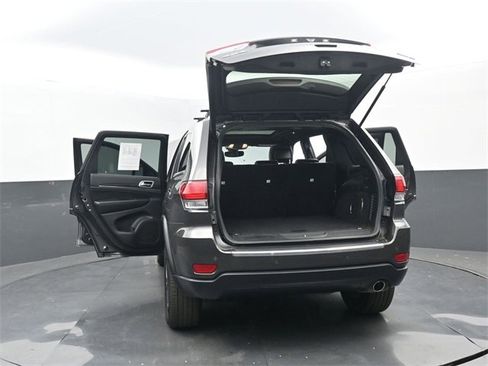 Used 2020 Jeep Grand Cherokee Limited w/ Luxury Group II image 36