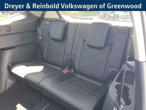 New 2026 Volkswagen Atlas SE image 14