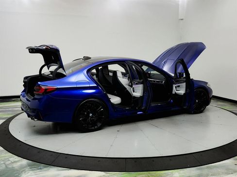 Used 2022 BMW M5 w/ Executive Package AWD/4WD image 11