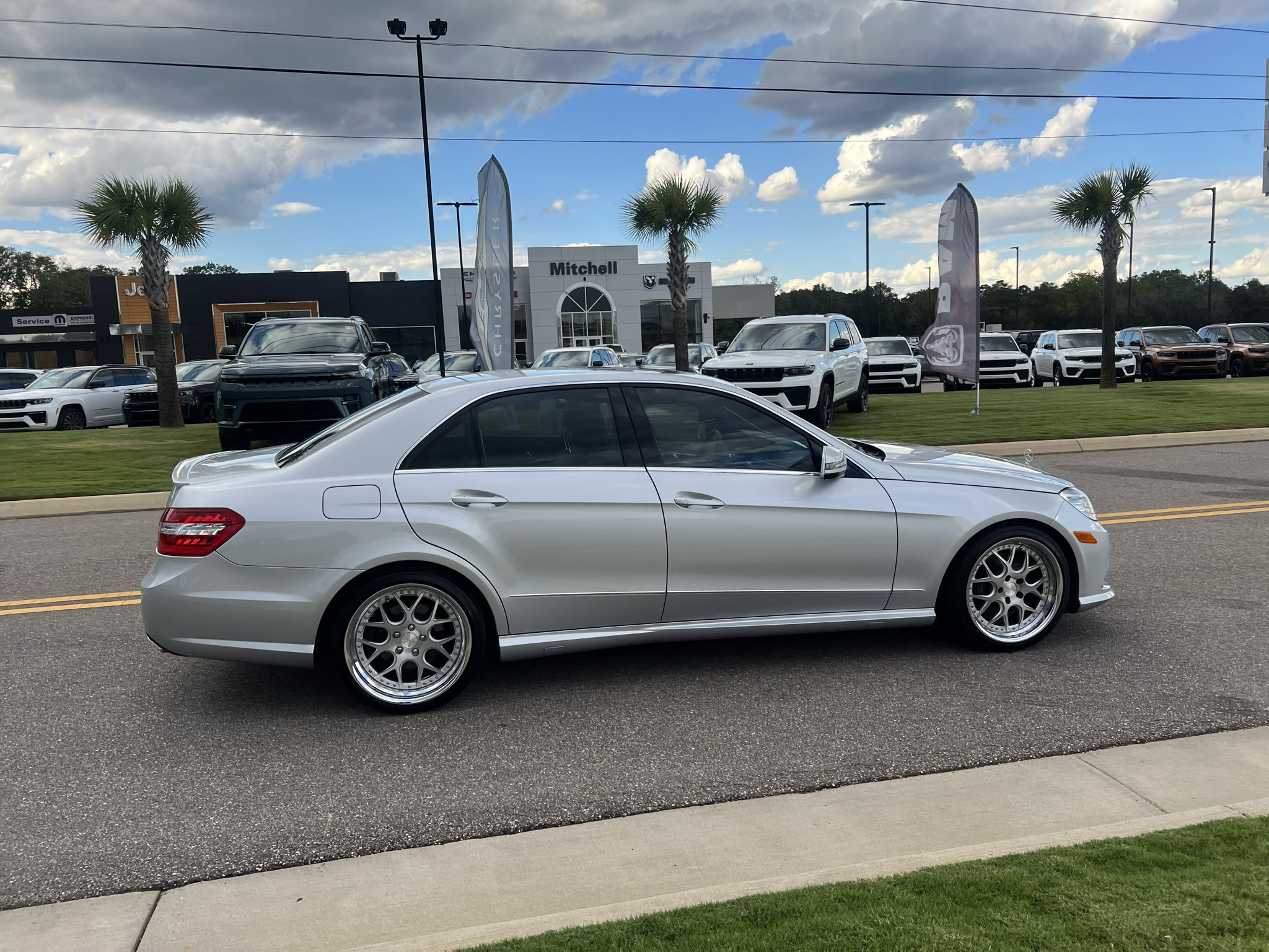 Used 2011 Mercedes-Benz E 350 Sedan image 10