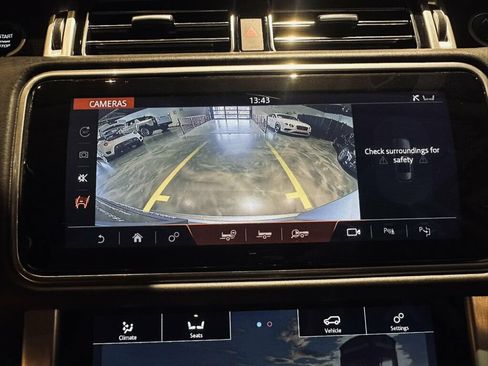 Used 2020 Land Rover Range Rover Autobiography AWD/4WD image 16