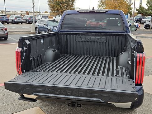 Used 2024 Toyota Tundra Limited image 7