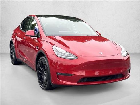 Used 2023 Tesla Model Y Long Range AWD/4WD image 4