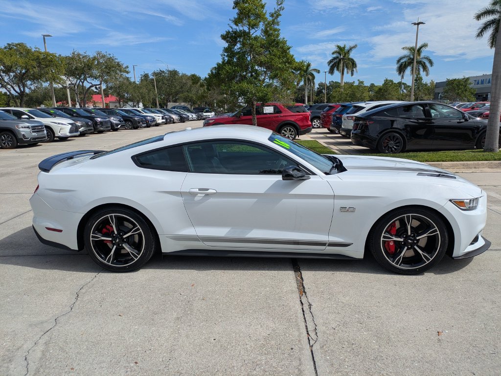 Used 2016 Ford Mustang GT Premium w/ Equipment Group 401A RWD image 3