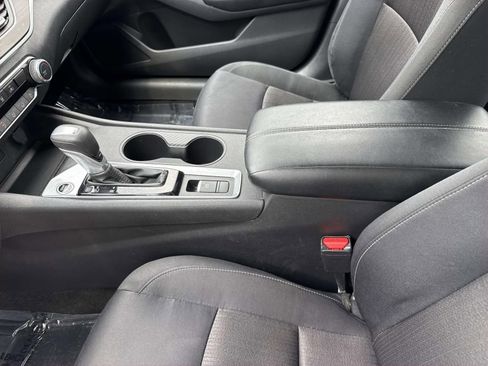 Used 2025 Nissan Altima 2.5 SV AWD/4WD image 21