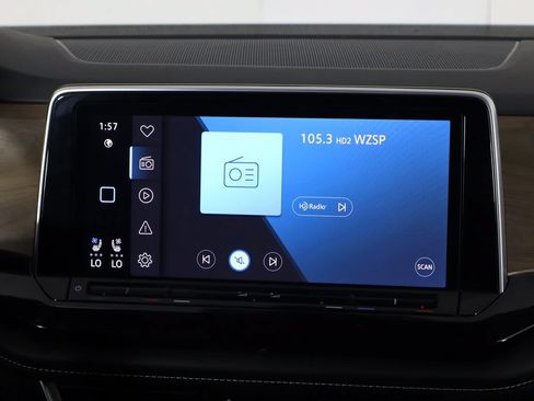 Used 2026 Volkswagen Atlas SE FWD image 28