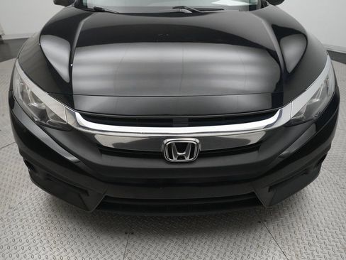Used 2018 Honda Civic EX-T image 21