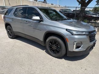 Used 2023 Chevrolet Traverse LS w/ Midnight/Sport Edition FWD video 1