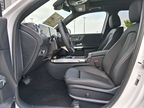 New 2026 Mercedes-Benz GLB 250 image 19