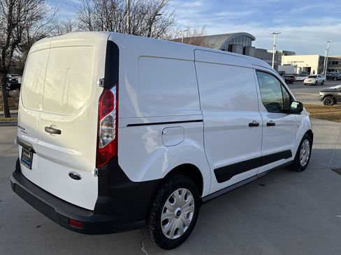 Used 2023 Ford Transit Connect XL image 4