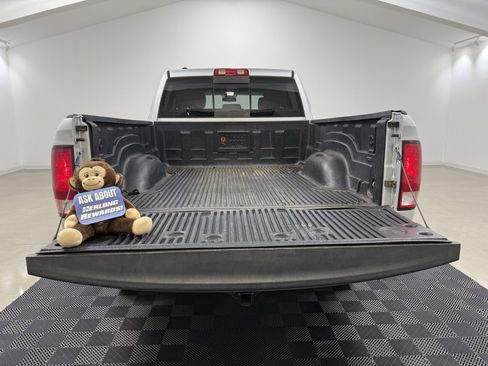 Used 2017 RAM 1500 Classic SLT image 10
