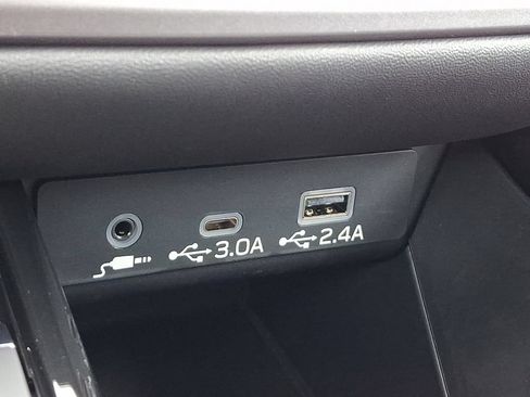 Used 2025 Subaru Legacy Premium AWD/4WD image 25