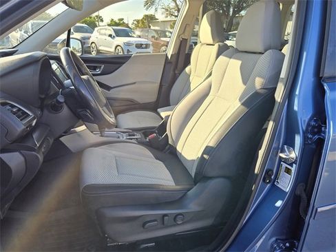 Used 2023 Subaru Forester Premium image 12