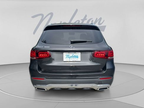 Used 2022 Mercedes-Benz GLC 300 w/ Premium Package Lite image 7