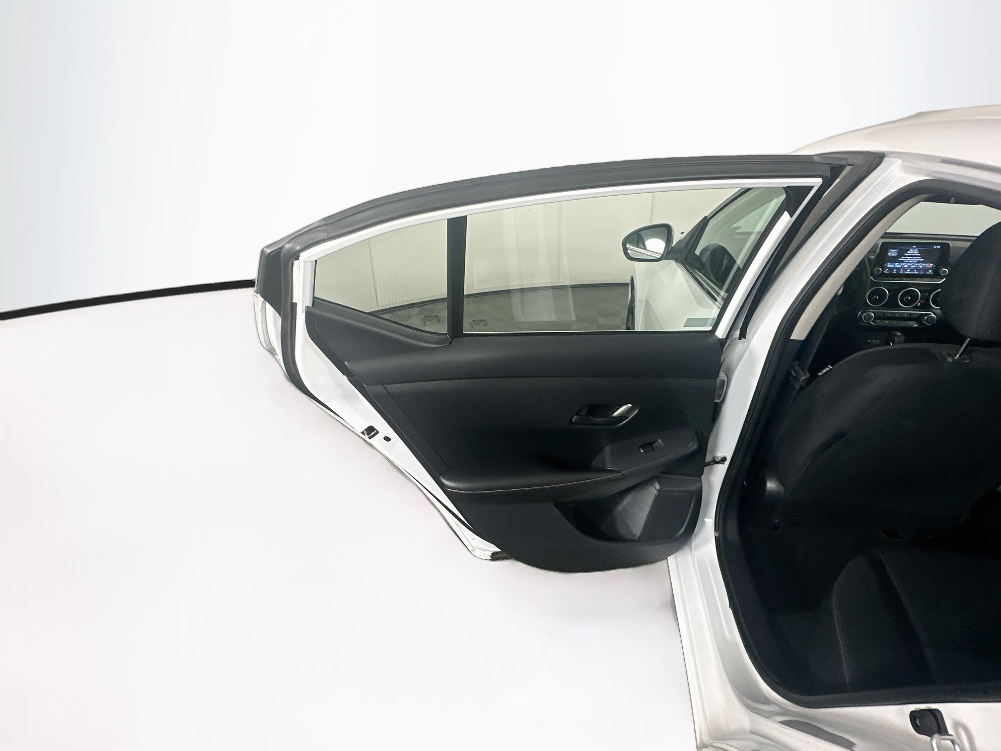 Used 2025 Nissan Sentra SV FWD image 25