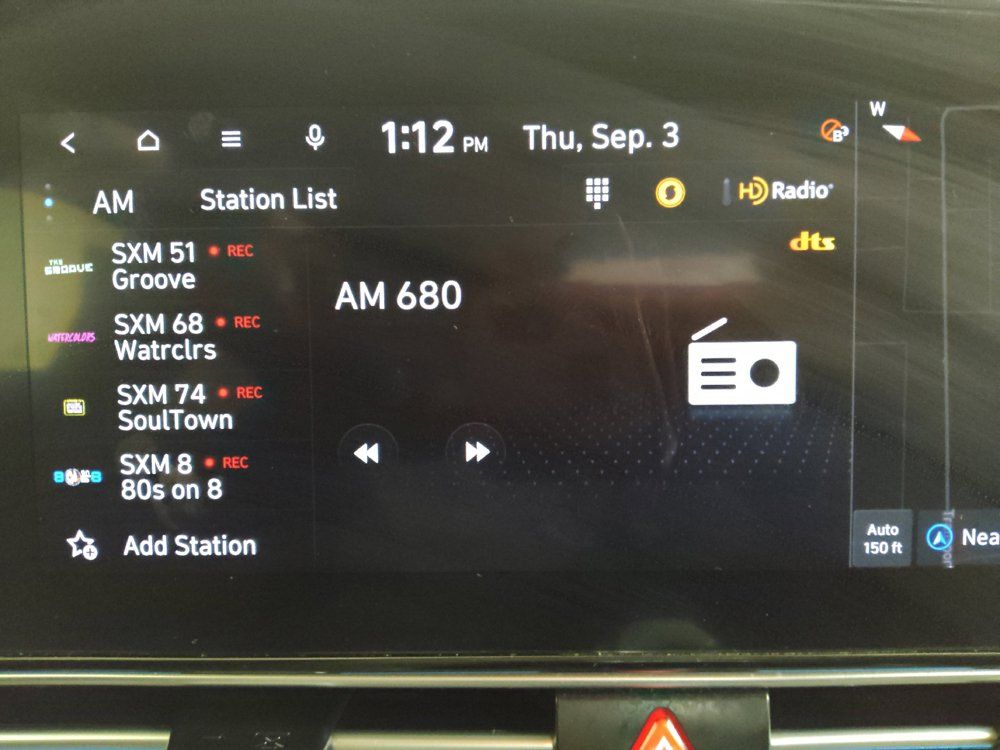 Used 2025 Hyundai Elantra SEL FWD image 25