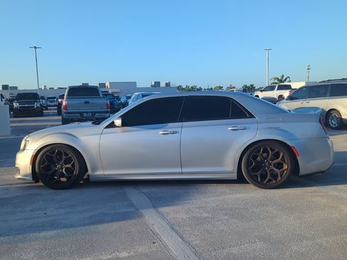 Used 2020 Chrysler 300 S image 6