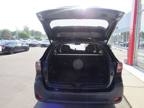 Used 2023 Subaru Outback Premium AWD/4WD image 22
