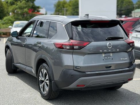 Used 2021 Nissan Rogue SV w/ Premium Package AWD/4WD image 3