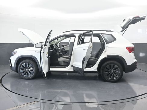 Used 2022 Volkswagen Taos S image 66