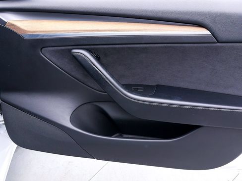 Used 2021 Tesla Model 3 Standard Range Plus RWD image 31