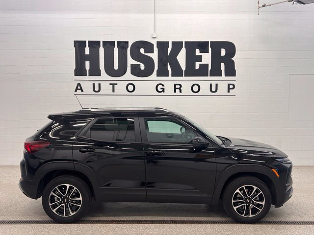 Certified 2025 Chevrolet TrailBlazer LT AWD/4WD image 2