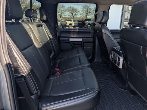 Used 2019 Ford F150 Lariat image 33