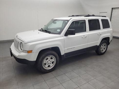 Used 2016 Jeep Patriot Sport w/ Power Value Group AWD/4WD image 2