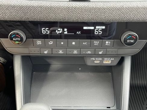 New 2026 Subaru Outback Premium w/ Premium/Limited Package 2 AWD/4WD image 12