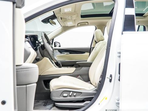 Used 2022 Cadillac XT6 Premium Luxury AWD/4WD image 38