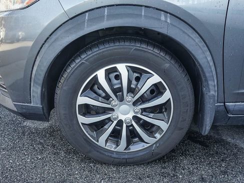 Used 2018 Nissan Kicks S image 10