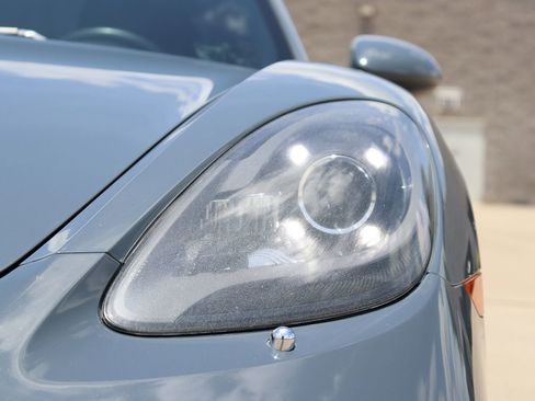 Used 2017 Porsche 718 Boxster S image 69