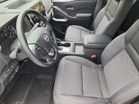 Certified 2025 Nissan Frontier SV AWD/4WD image 10