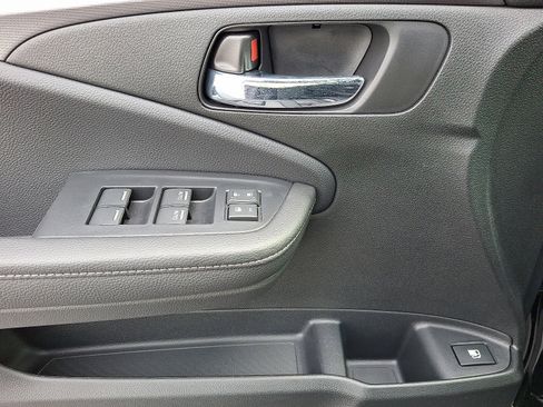 Certified 2024 Honda Ridgeline Sport image 12