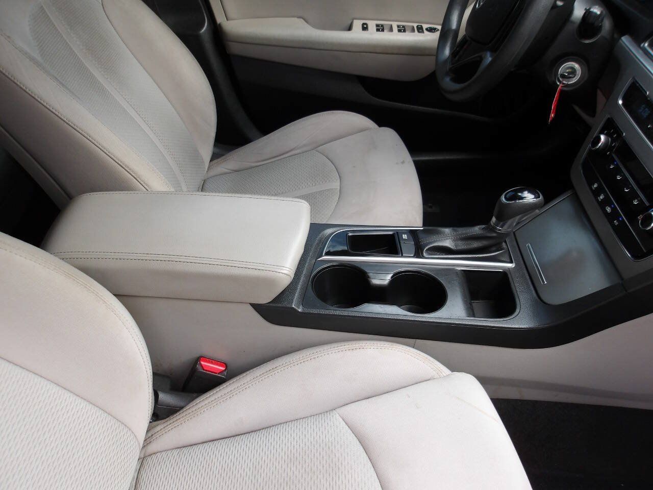 Used 2015 Hyundai Sonata SE w/ Option Group 02 FWD image 19