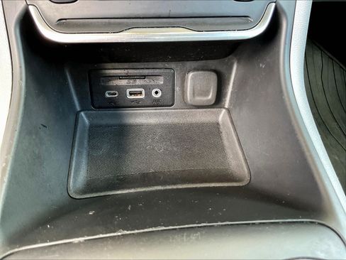 Used 2019 GMC Terrain SLT w/ Preferred Package AWD/4WD image 15