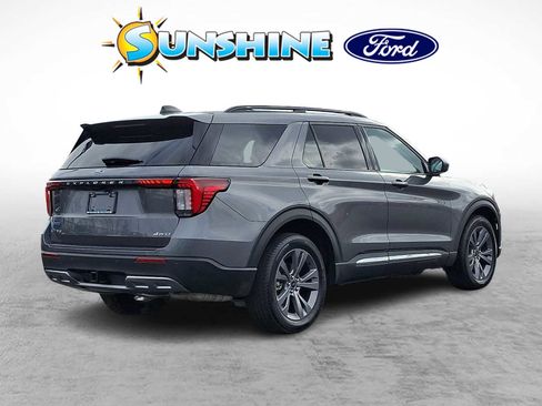 Certified 2025 Ford Explorer Active w/ Active Comfort Package image 6