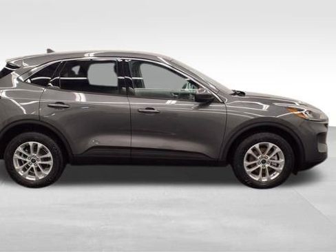 Used 2021 Ford Escape SE image 11