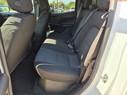 Used 2025 Chevrolet Colorado W/T RWD image 20