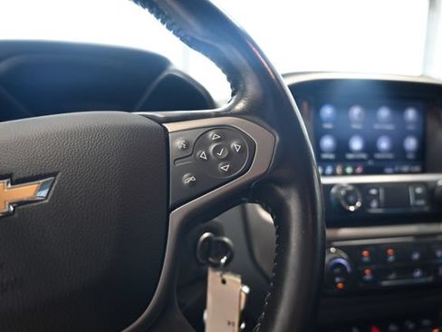 Used 2019 Chevrolet Colorado Z71 AWD/4WD image 23