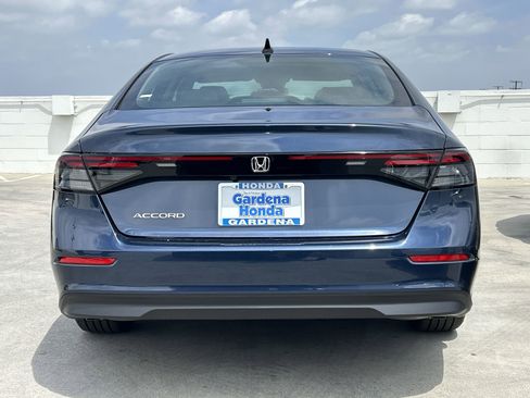 Used 2025 Honda Accord SE image 5
