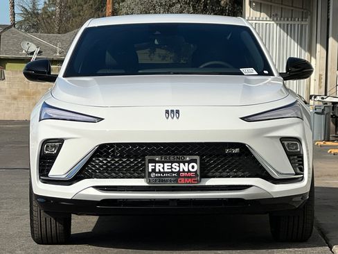 New 2026 Buick Envista Sport Touring w/ Advanced Safety Package image 3