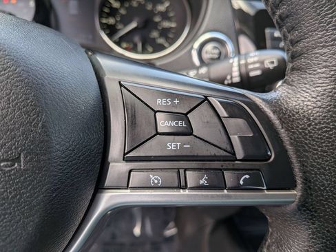 Used 2020 Nissan Rogue SV AWD/4WD image 20