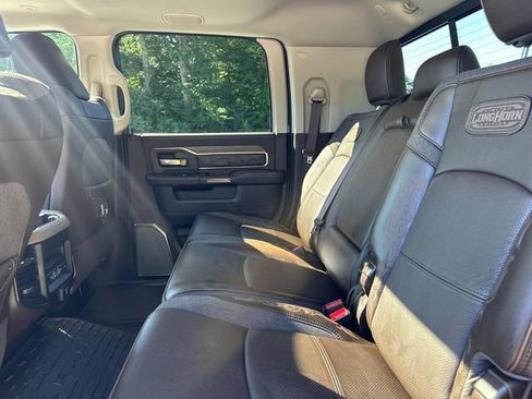 Used 2026 RAM 2500 Limited AWD/4WD image 19