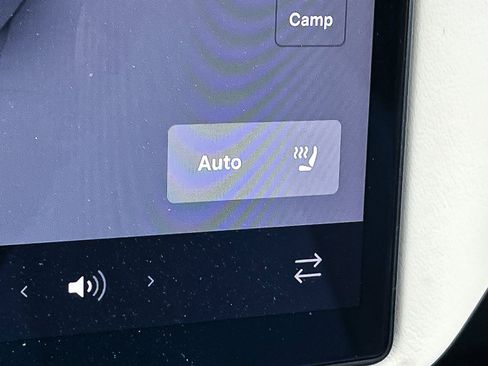 Used 2022 Tesla Model X Plaid image 24