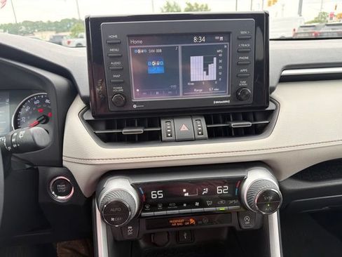 Used 2022 Toyota RAV4 XLE Premium FWD image 12