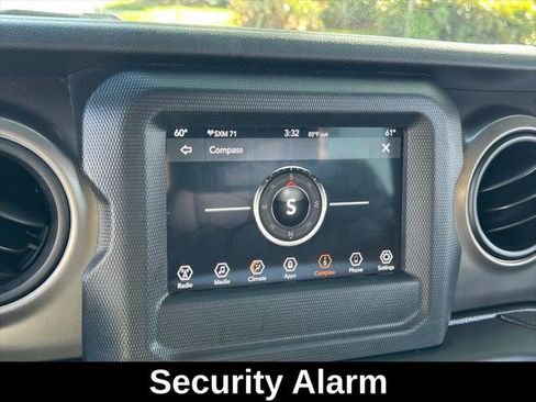 Certified 2020 Jeep Wrangler Sport image 18