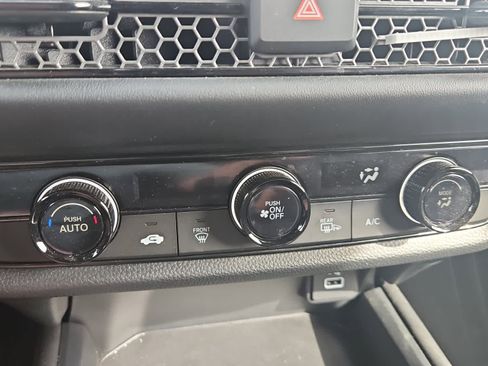 Used 2024 Honda HR-V Sport image 17